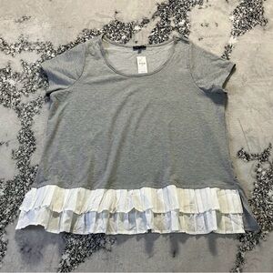 Lane Bryant Shirt Womens Sz 22 Gray Knit T-shirt with a white ruffle peplum hem
